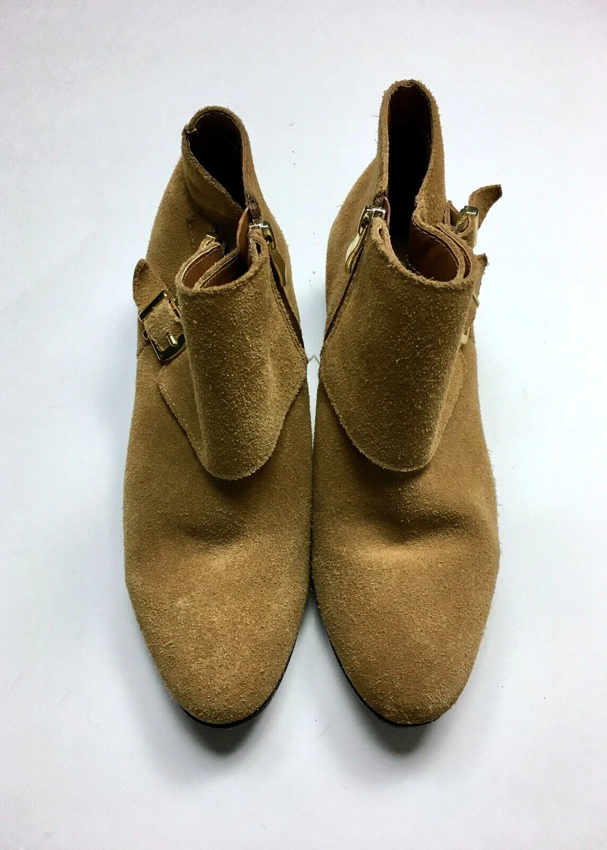 Apri Size 9 Tan Suede Ankle Boots