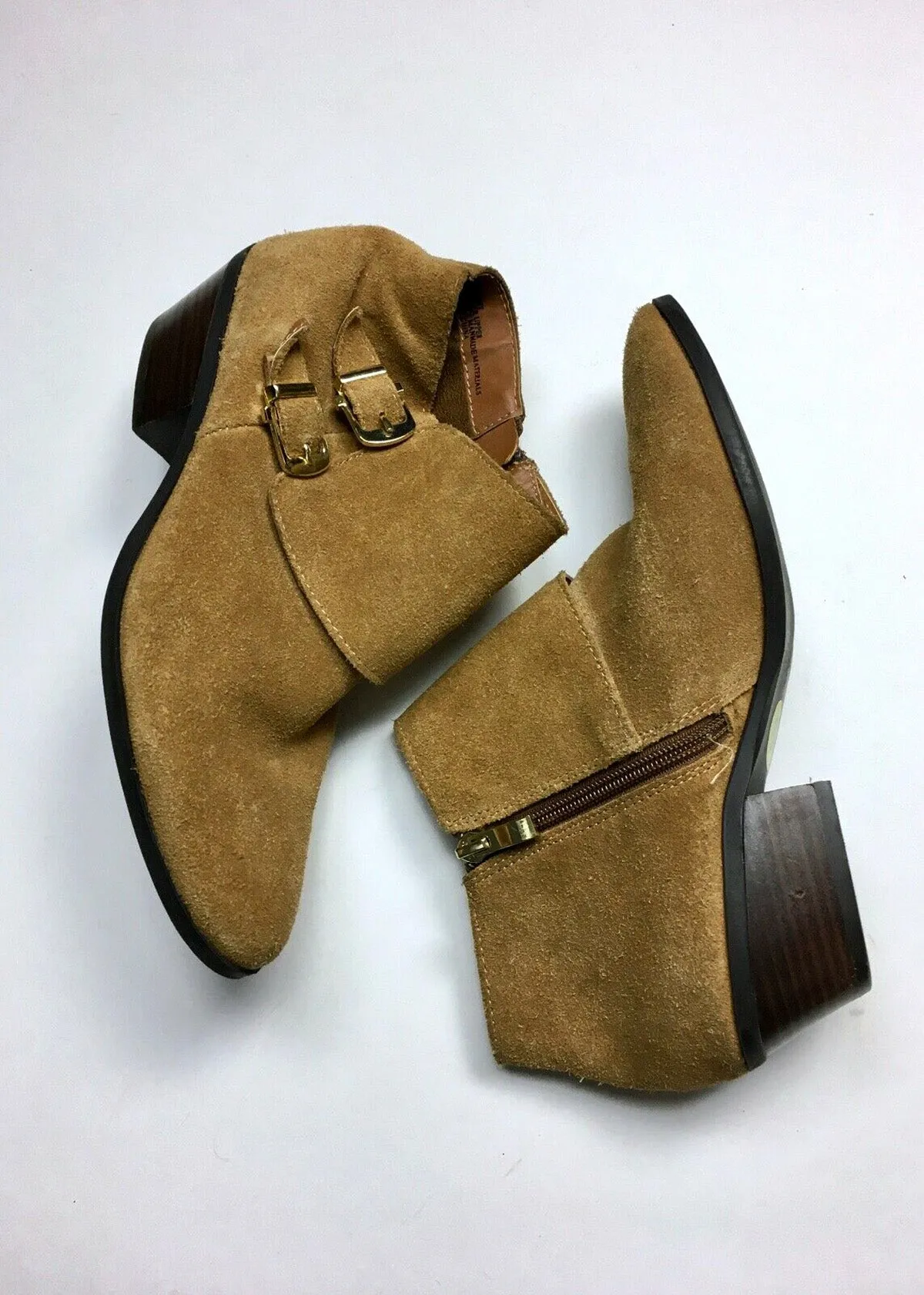 Apri Size 9 Tan Suede Ankle Boots