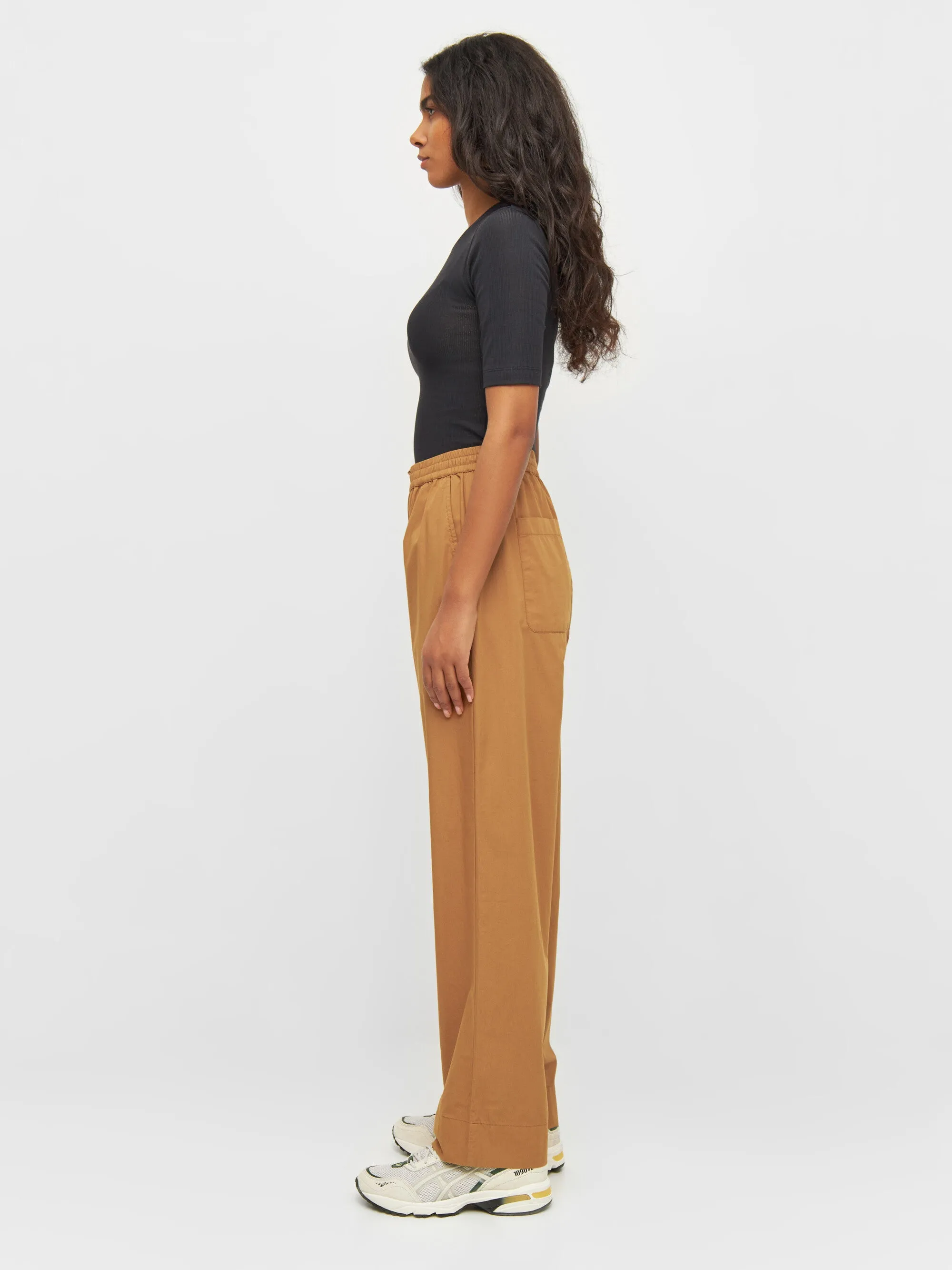 CHLOE barrel high-rise poplin elastic waistband pants - Brown Sugar