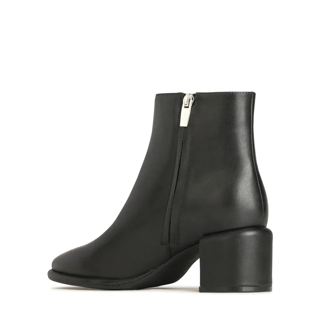 EOS Darcellion Black Ankle Boot