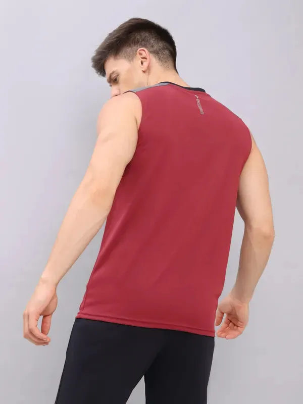 Men Colorblock Slim Fit Crew Neck Innerwear Vest with TECHNO COOL 