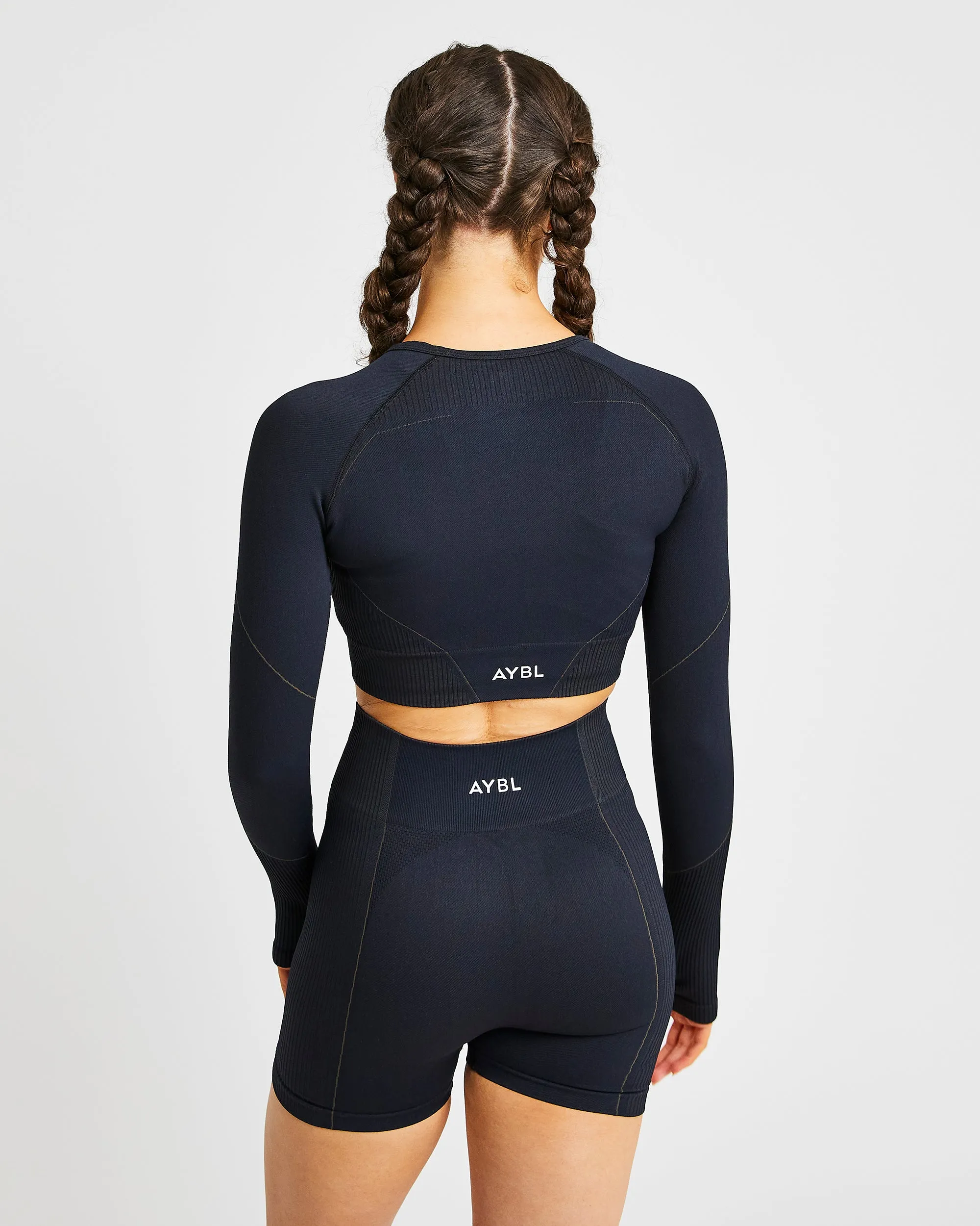 Reflex Seamless Long Sleeve Crop Top - Black